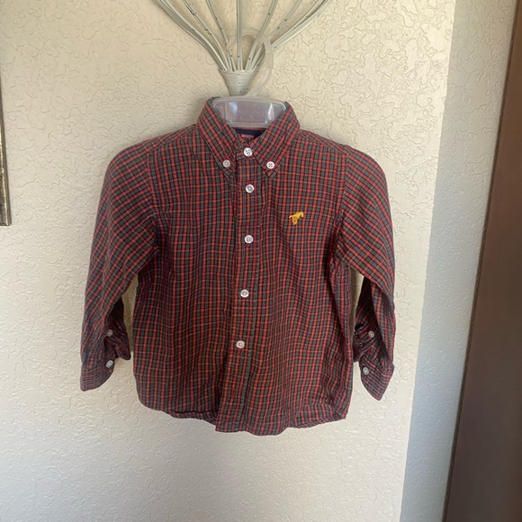 Cute plaid button-up - Picture 1 of 10